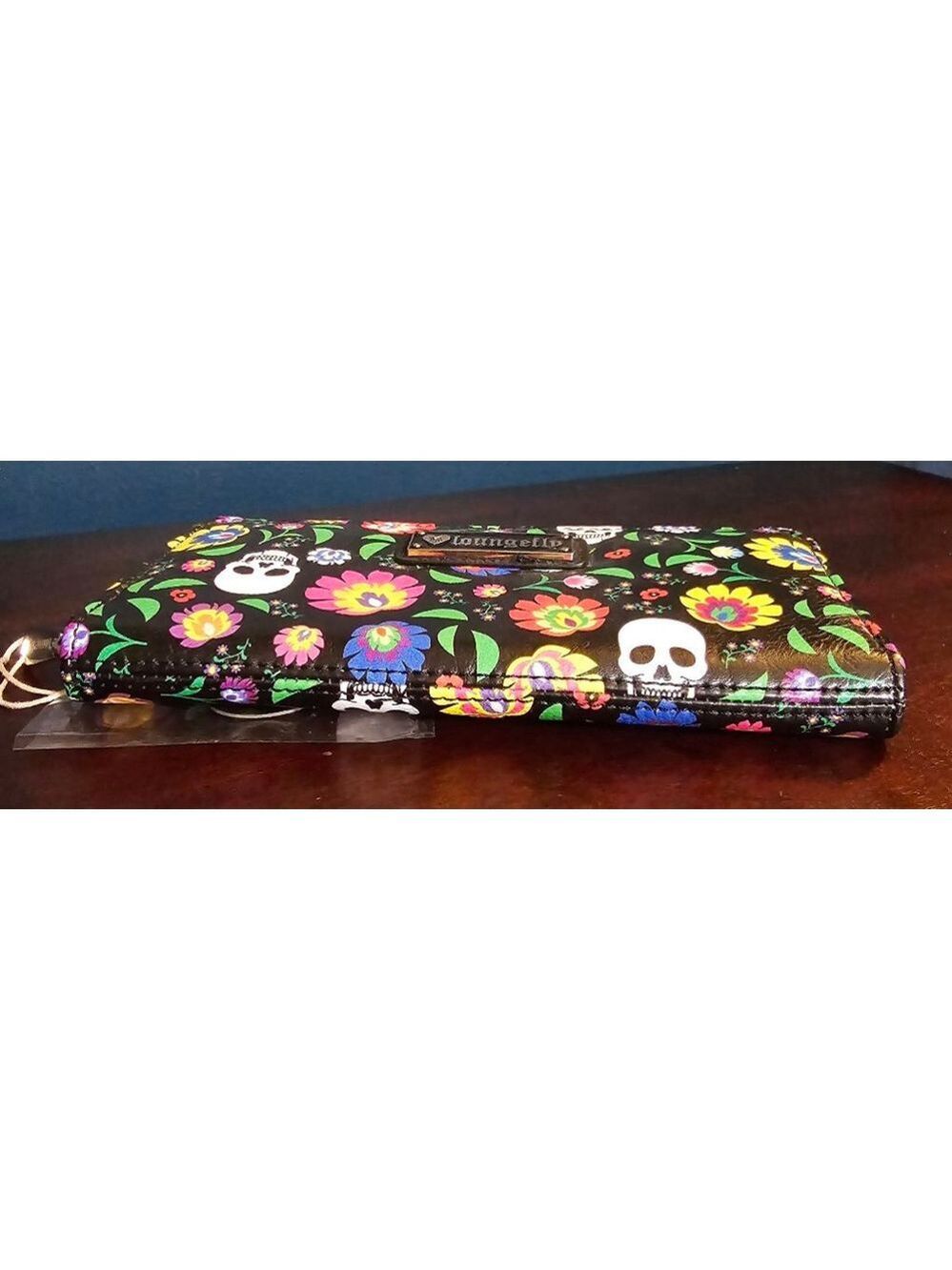 Rare Loungefly ❤️ Logo Skull Wallet - Picture 3 of 5